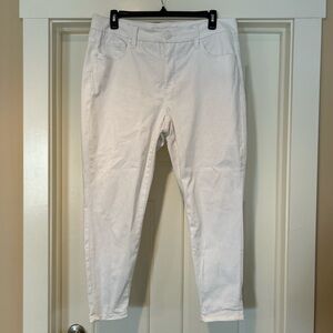 Melissa McCarthy White Jeans